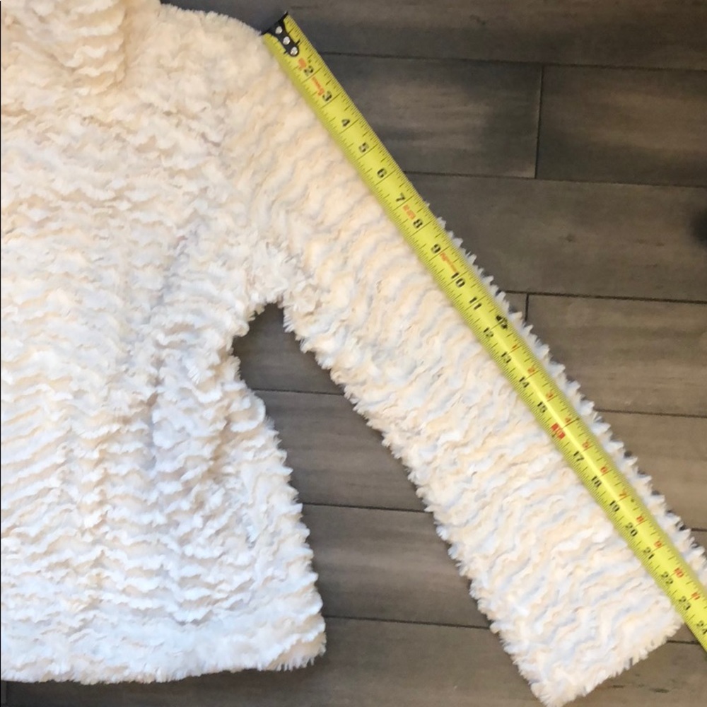 Patagonia pelage faux fur coat - Picture 10 of 15